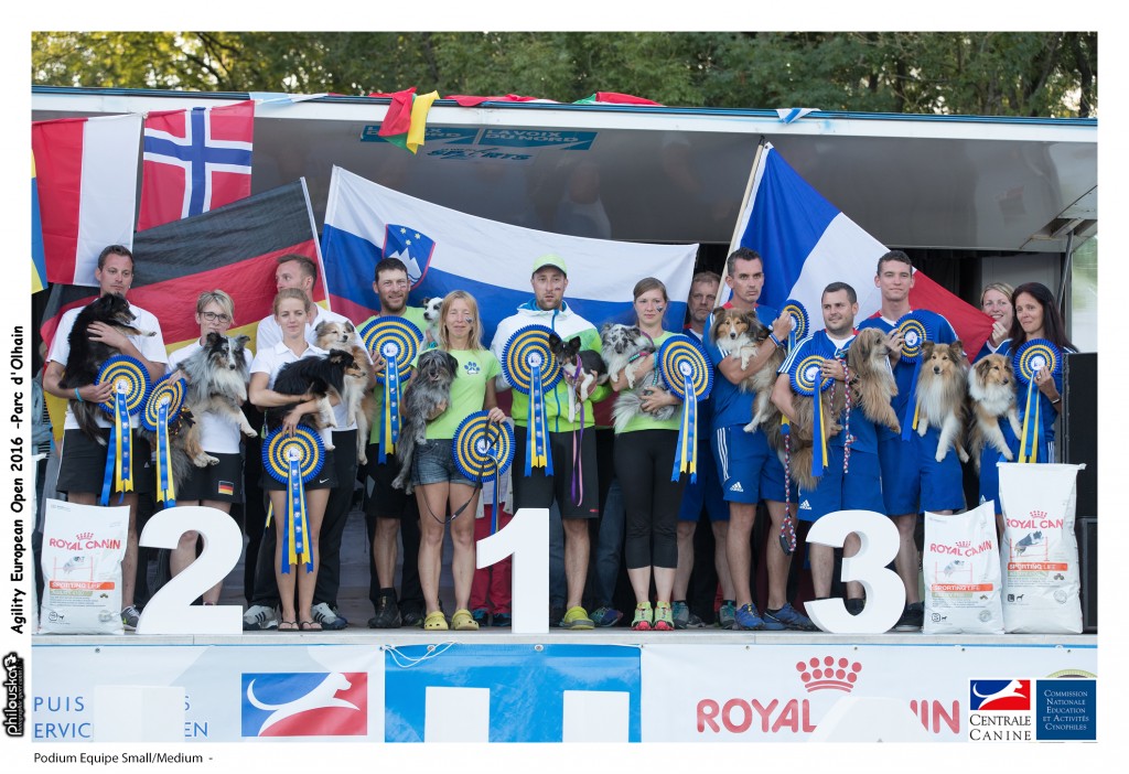 Podium Equipe Small:Medium  - 0002-31 juillet 2016