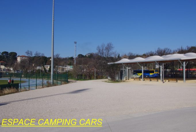 CAMPING CARS