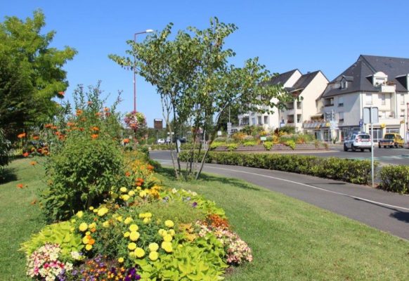 Rond point Acacias – © ville de BM