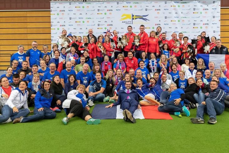 EQUIPE FRANCE AVEC JUGE ET SUPPORTEUR